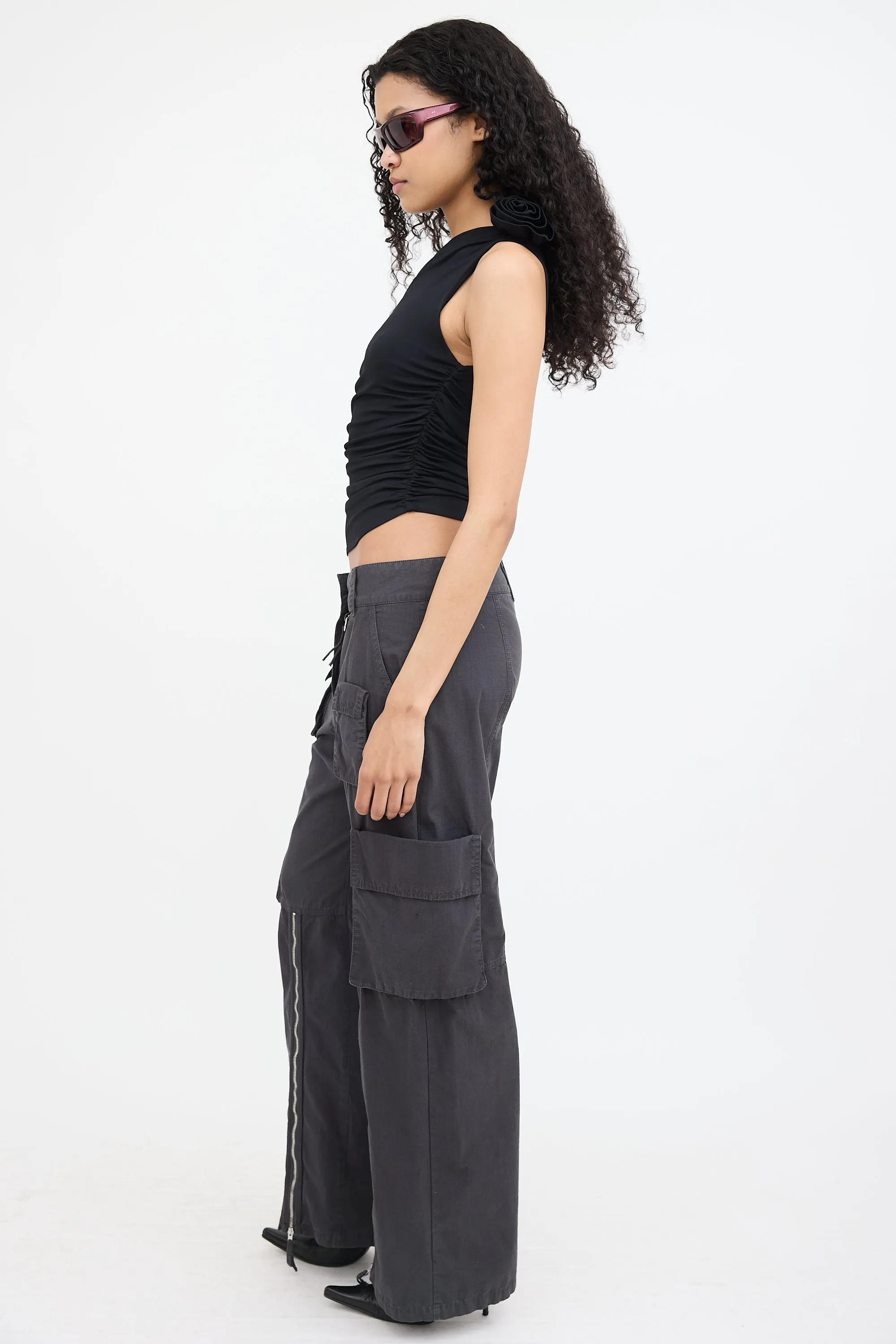 Appliqué One Shoulder Top