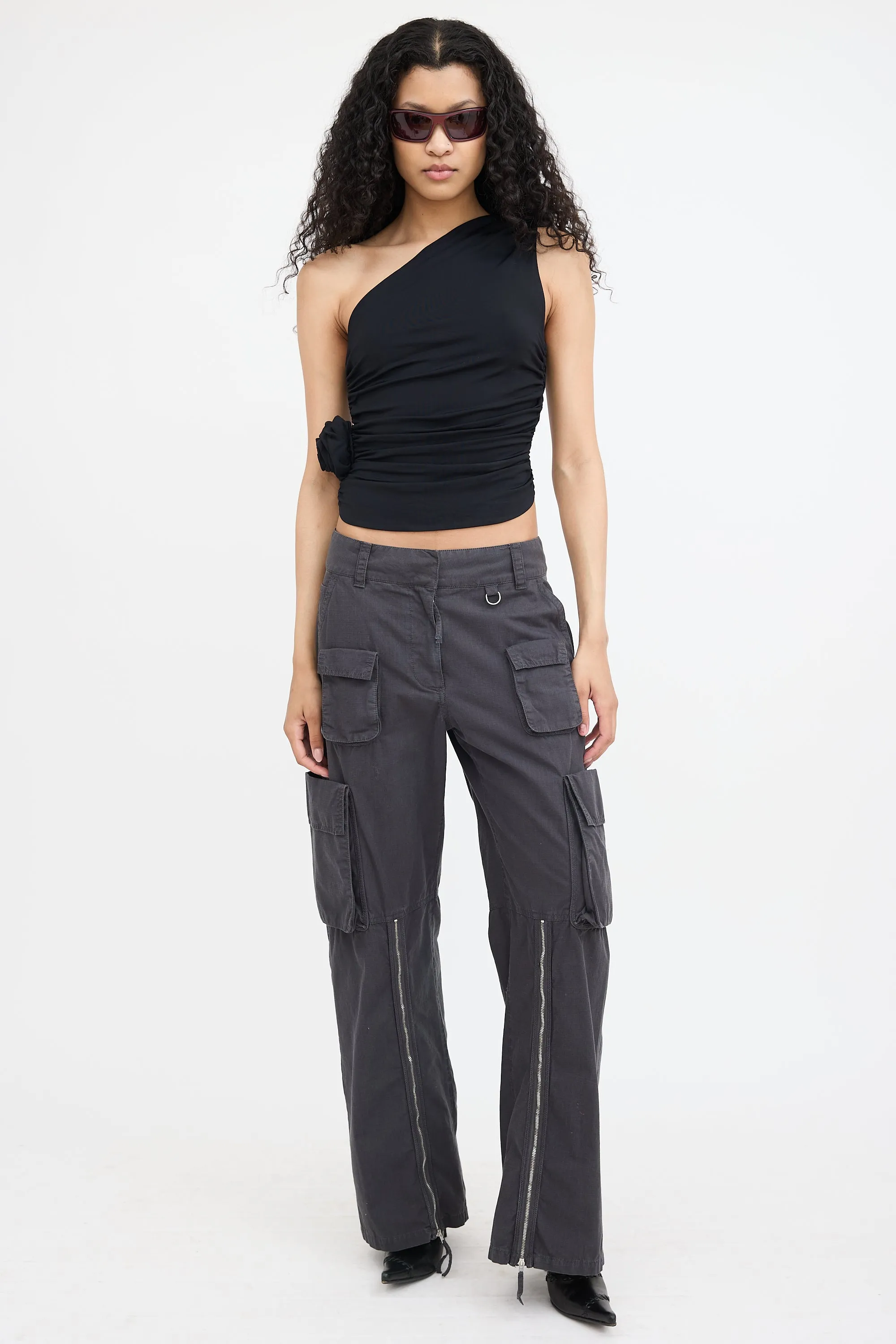Appliqué One Shoulder Top